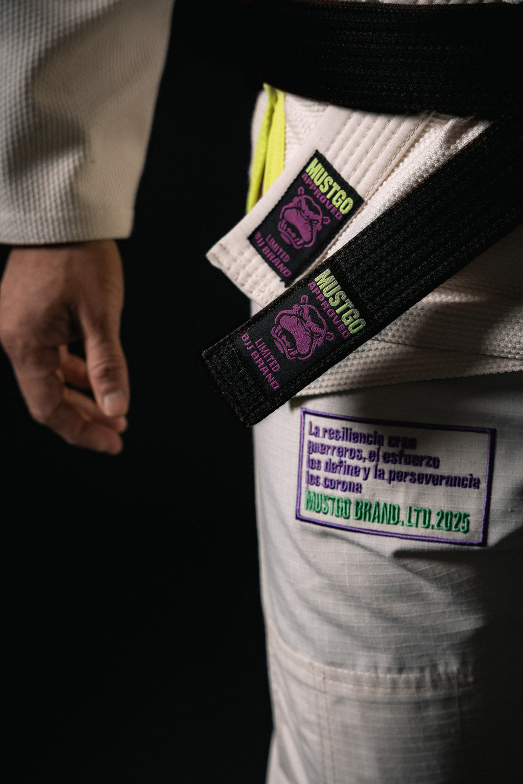 Kimono MUSTGO First